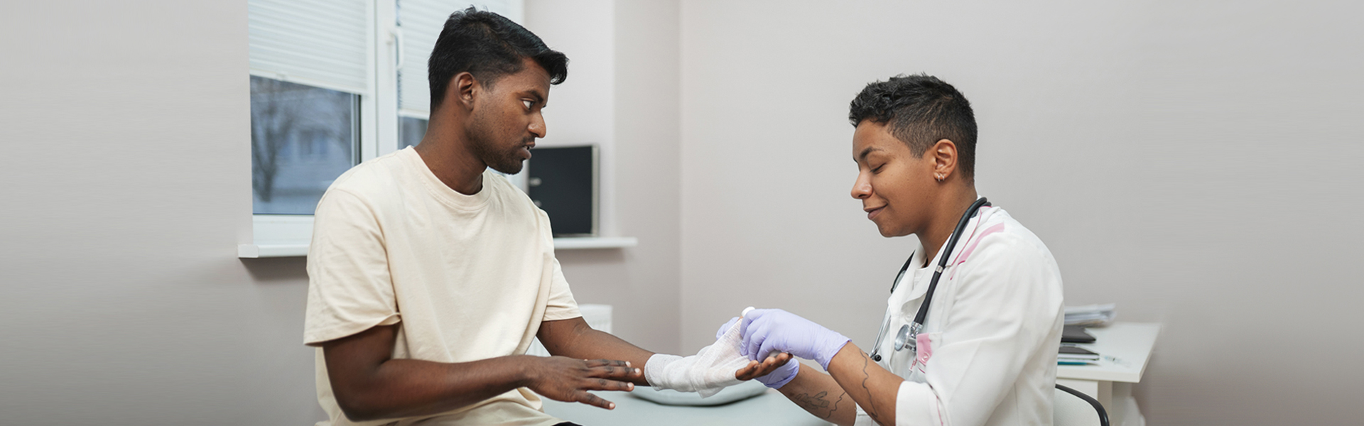 How Compression Therapy Helps Heal Wounds Faster healing wounds with compression